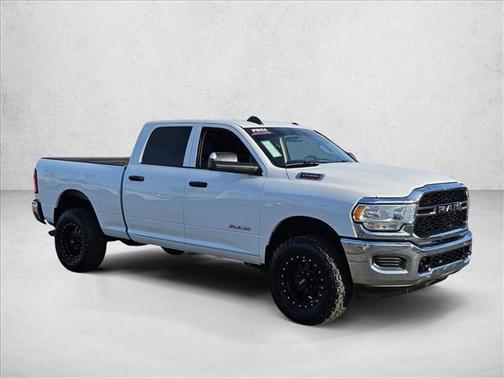 Bright White Clearcoat 2020 RAM 2500 Tradesman Crew Cab 4x4 6'4' Box