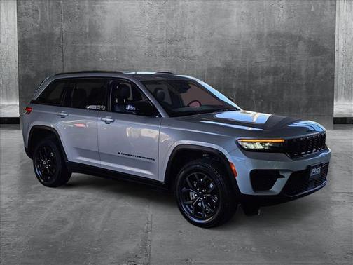 2024 Jeep Grand Cherokee Altitude