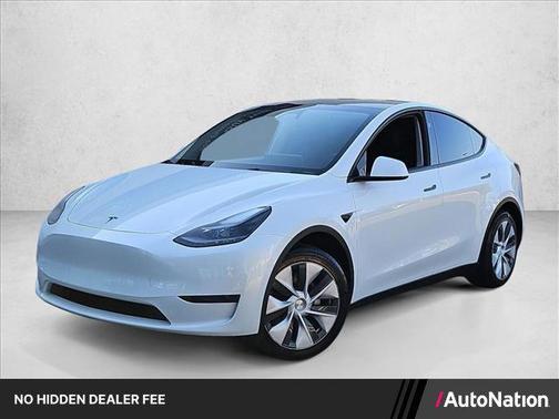 Pearl White Multi-Coat 2024 Tesla Model Y RWD *Ltd Avail*