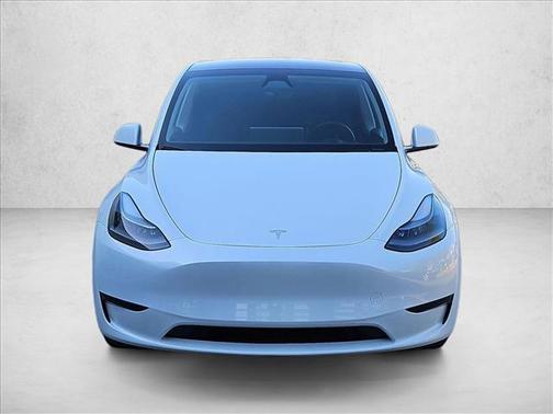 Pearl White Multi-Coat 2024 Tesla Model Y RWD *Ltd Avail*