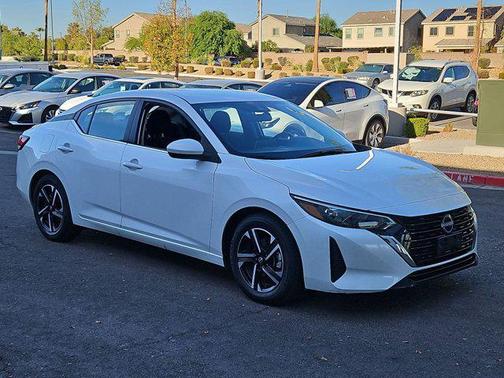 Aspen White Tricoat 2025 Nissan Sentra SV