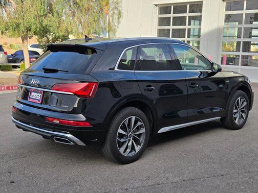 2022 Audi Q5 45 S line Premium