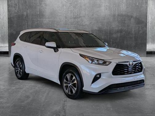 2020 Toyota Highlander XLE
