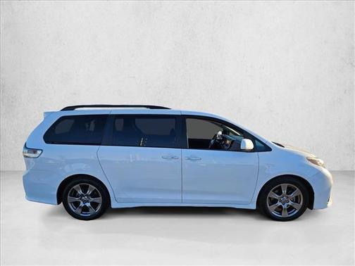 2018 Toyota Sienna SE