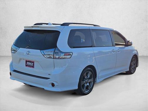 2018 Toyota Sienna SE