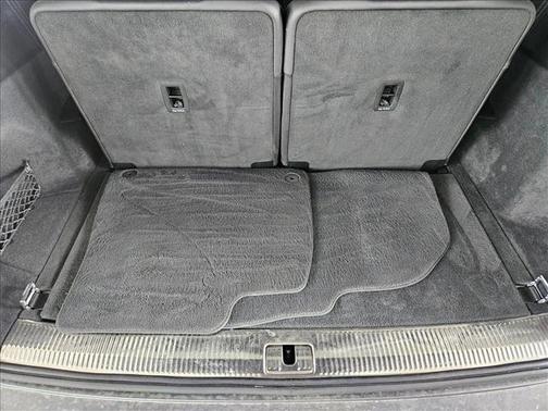 2024 Audi Q7 55 Premium Plus