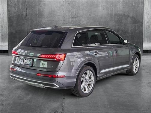 2024 Audi Q7 55 Premium Plus