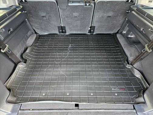 2016 Land Rover LR4 Base