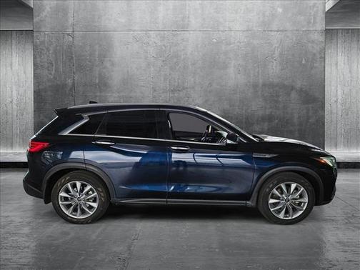 2022 INFINITI QX50 LUXE