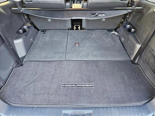 2021 Toyota Highlander Hybrid Limited