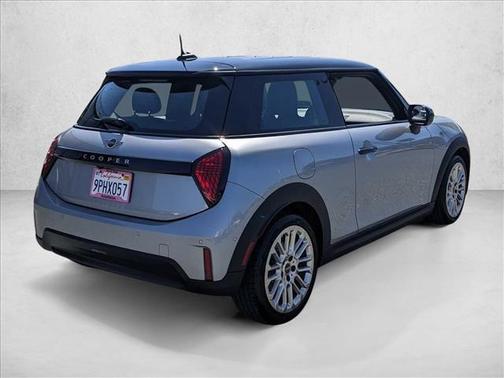 2025 MINI Hardtop Cooper