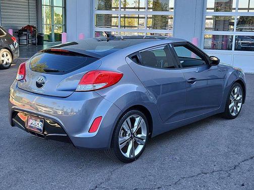 Triathlon Gray Metallic 2017 Hyundai Veloster Value Edition