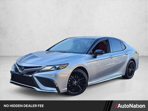Celestial Silver Metallic/Midnight Black Metallic 2023 Toyota Camry XSE