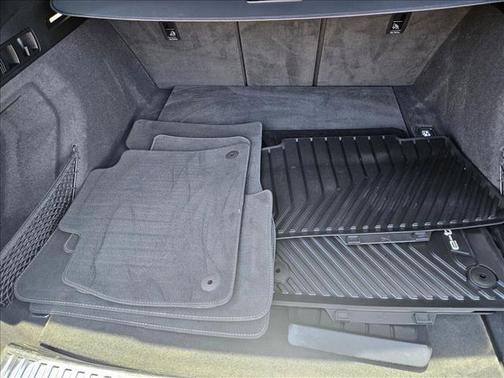 2022 Audi e-tron S Premium Plus