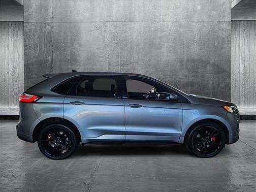 2022 Ford Edge ST