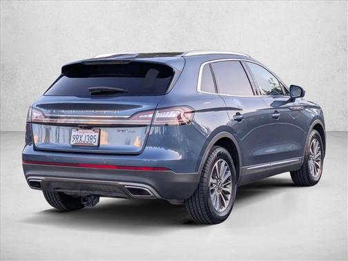 2019 Lincoln Nautilus Select