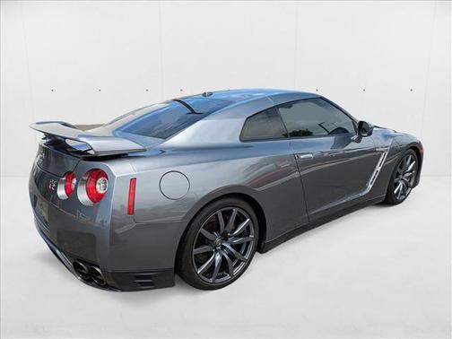 2015 Nissan GT-R Premium