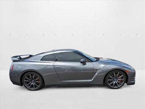 2015 Nissan GT-R Premium