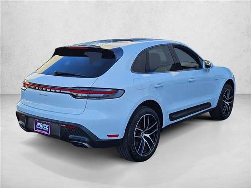 2023 Porsche Macan AWD
