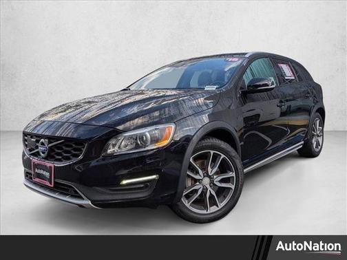2018 Volvo V60 Cross Country T5 Platinum