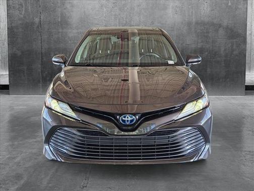 2019 Toyota Camry Hybrid XLE