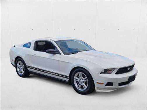 2011 Ford Mustang V6