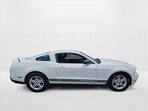 2011 Ford Mustang V6