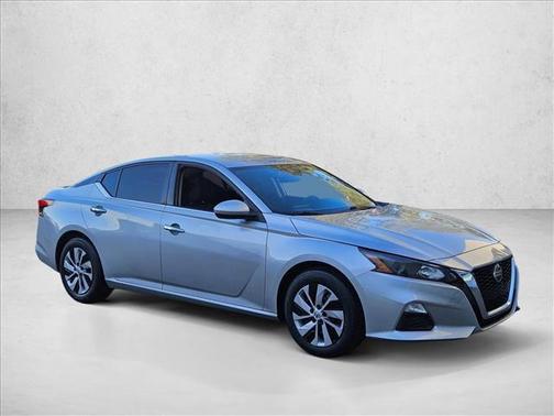 2022 Nissan Altima S FWD
