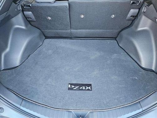 2025 Toyota bZ4X XLE