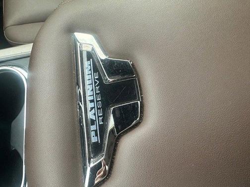 2023 Nissan Titan Platinum Reserve