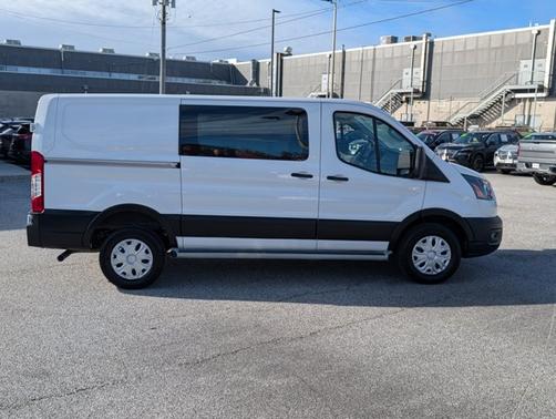 2024 Ford Transit-250 