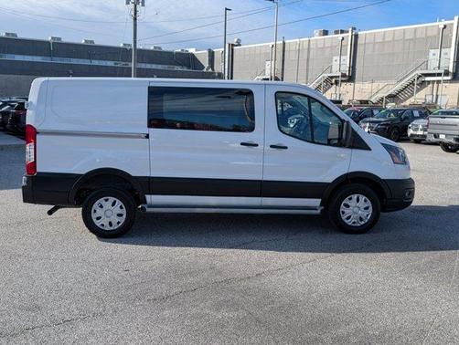 2024 Ford Transit-250 
