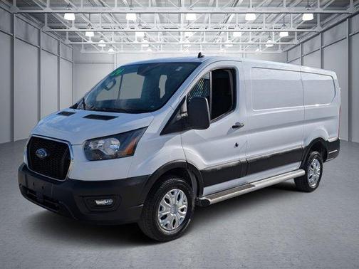 2024 Ford Transit-250 