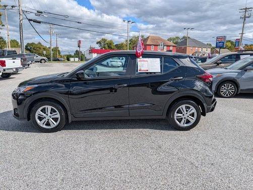 2024 Nissan Kicks S
