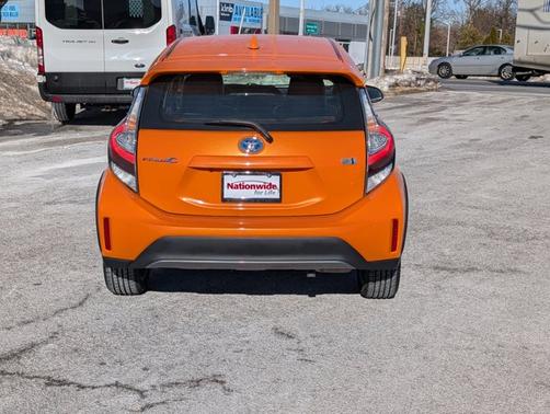 2018 Toyota Prius c Three