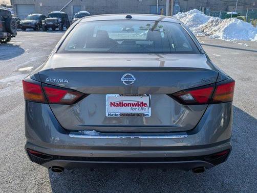 2021 Nissan Altima 2.5 SR