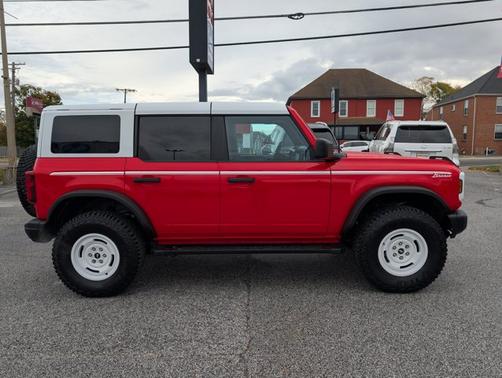 2024 Ford Bronco Heritage Edition
