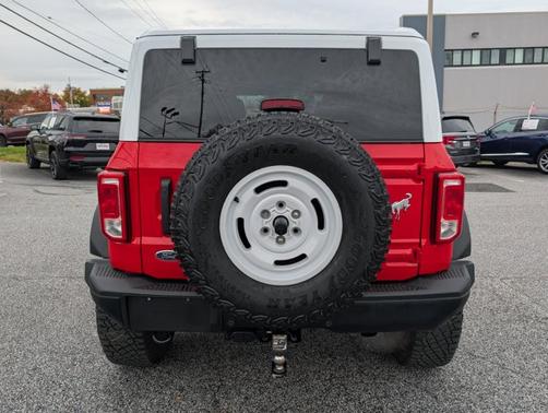 2024 Ford Bronco Heritage Edition