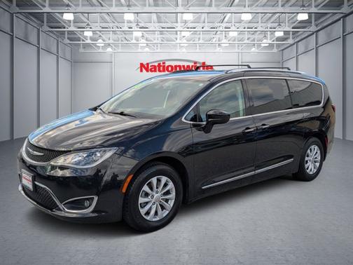 2018 Chrysler Pacifica Touring-L