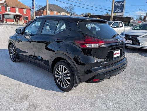 2024 Nissan Kicks SV