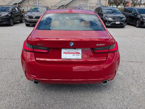 2023 BMW 330 i xDrive