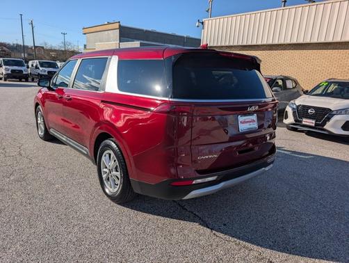 2024 Kia Carnival LX