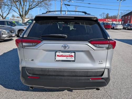 2019 Toyota RAV4 LE