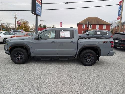 2025 Nissan Frontier PRO-4X