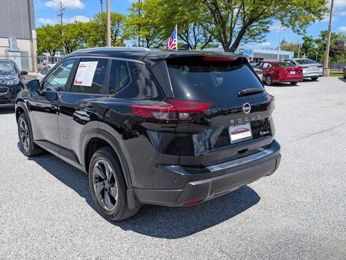 Black 2024 Nissan Rogue SV