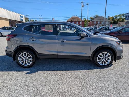 2021 Nissan Rogue Sport SV