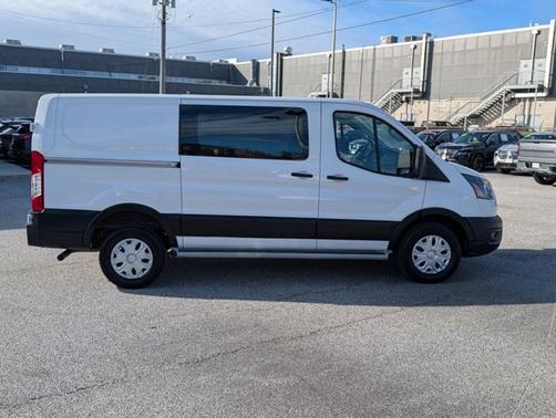 2024 Ford Transit-250 