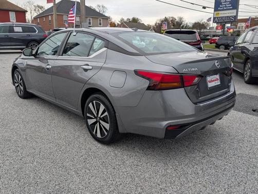 2021 Nissan Altima 2.5 SV