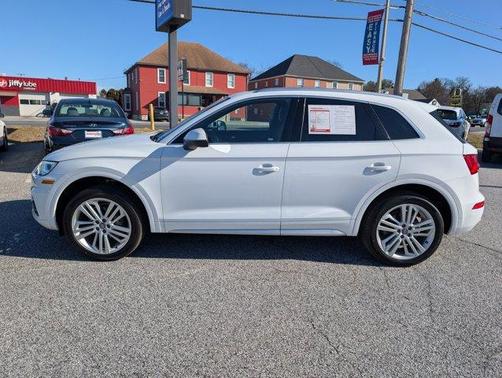 2018 Audi Q5 2.0T Prestige
