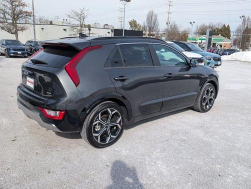 2024 Kia Niro EX Touring